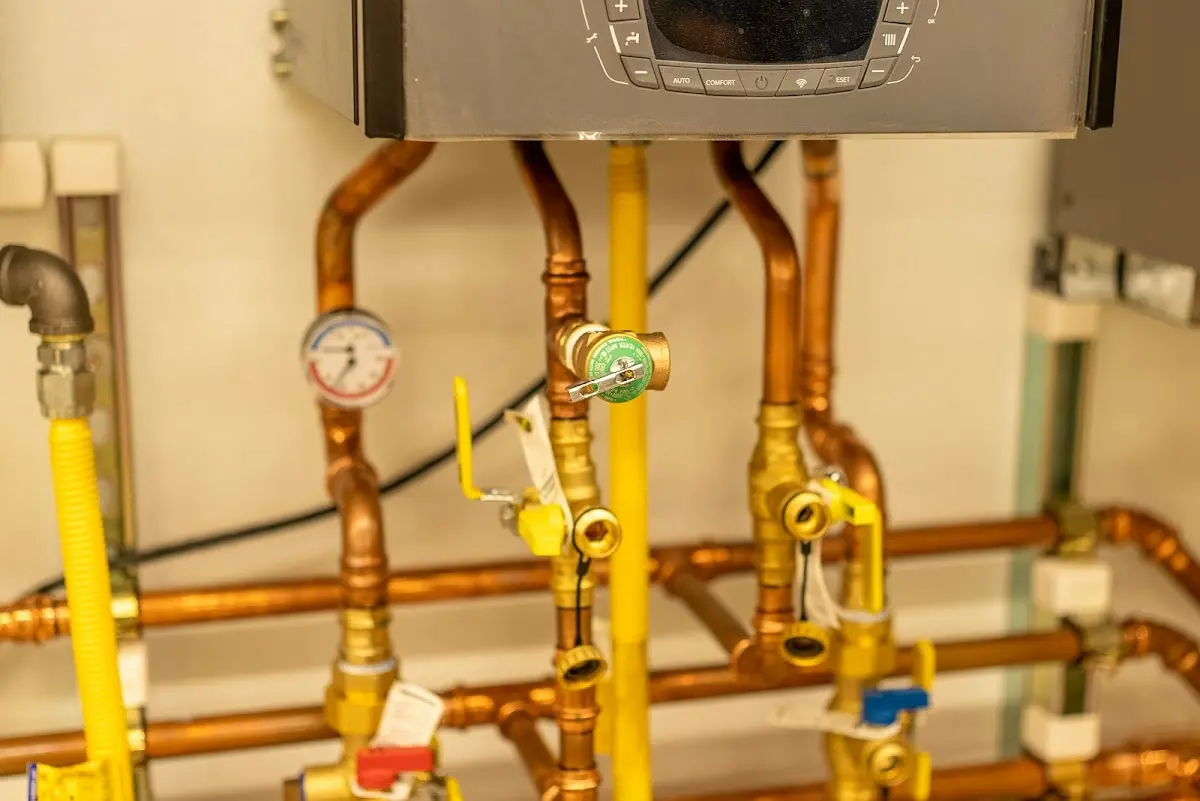 Licensed technician providing Slab Leak Repair for a homeowner in Crestwood